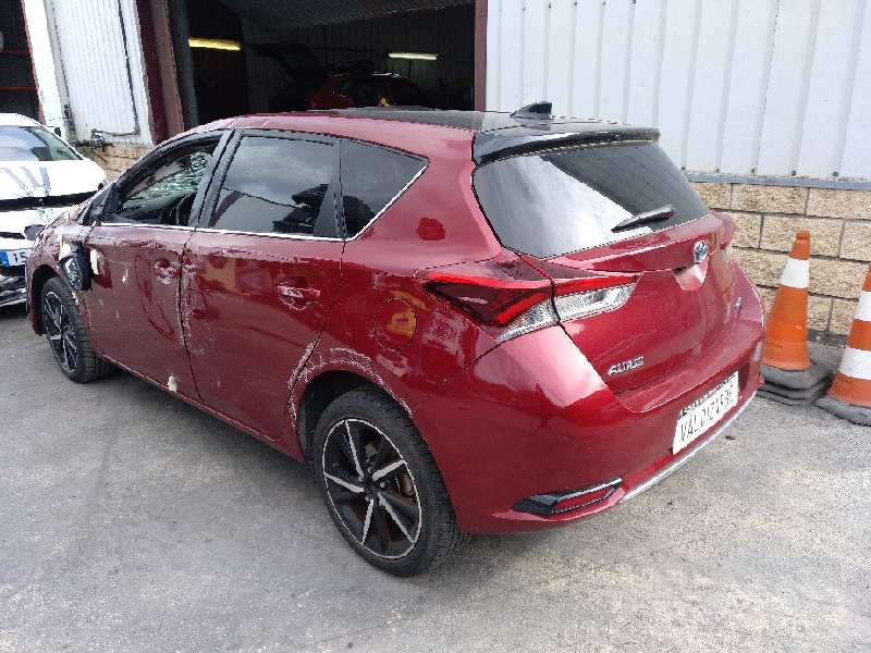 toyota auris del año 2018
