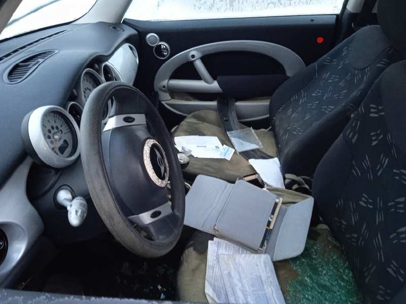 bmw mini (r50,r53) del año 2004