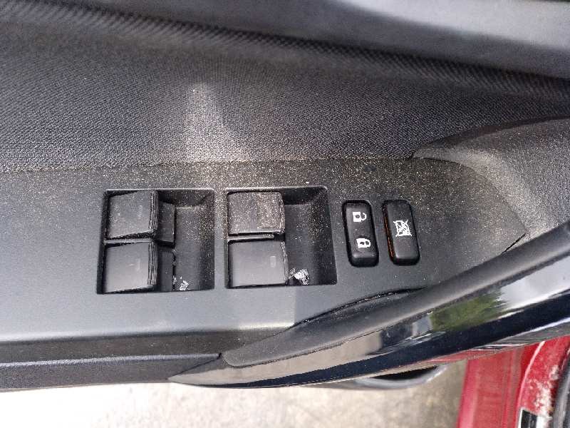 toyota auris del año 2018