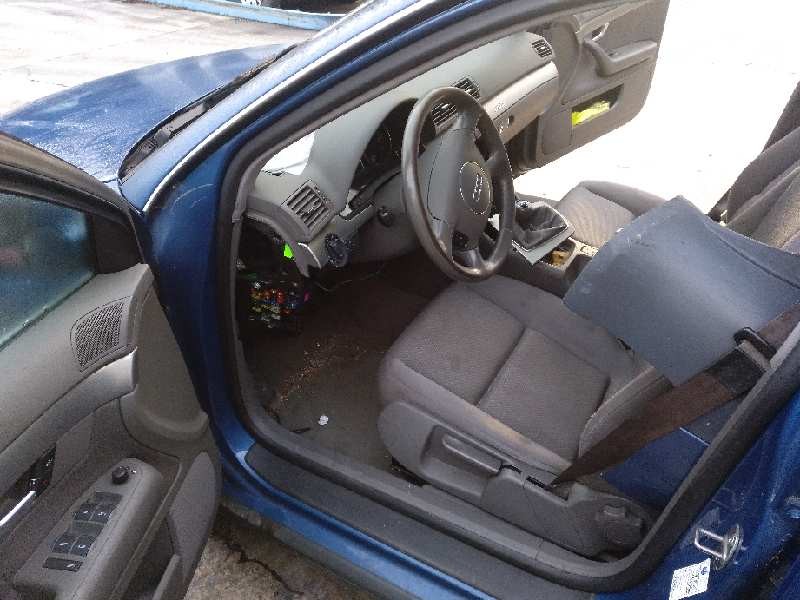 audi a4 berlina (8e) del año 2002