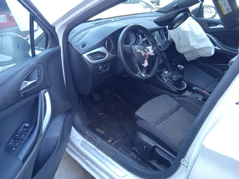 opel astra k lim. 5türig del año 2020