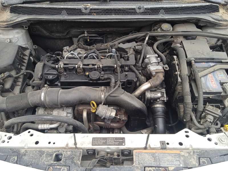 opel astra j lim. del año 2010