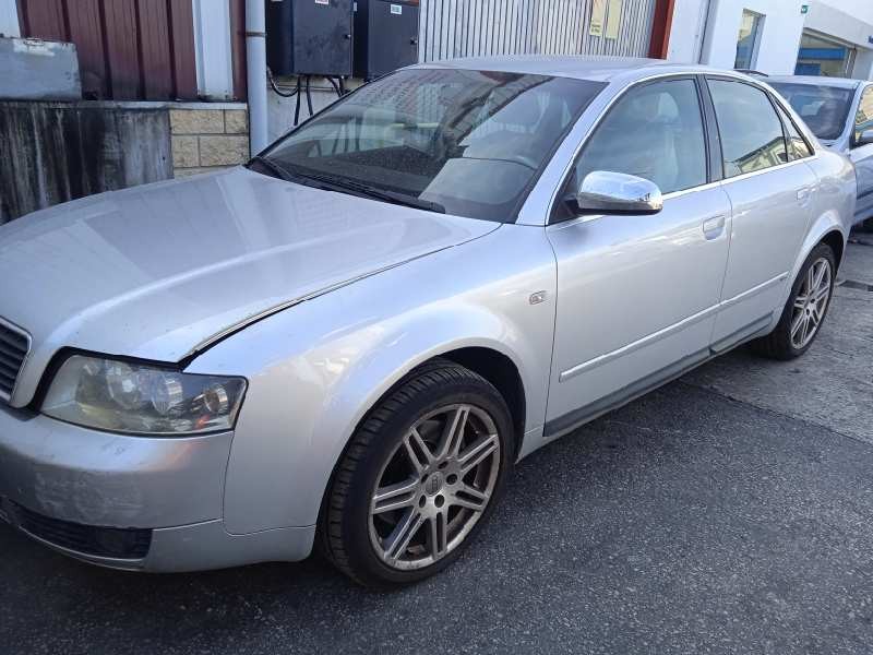 audi a4 berlina (8e) del año 2001