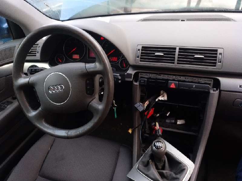 audi a4 berlina (8e) del año 2002