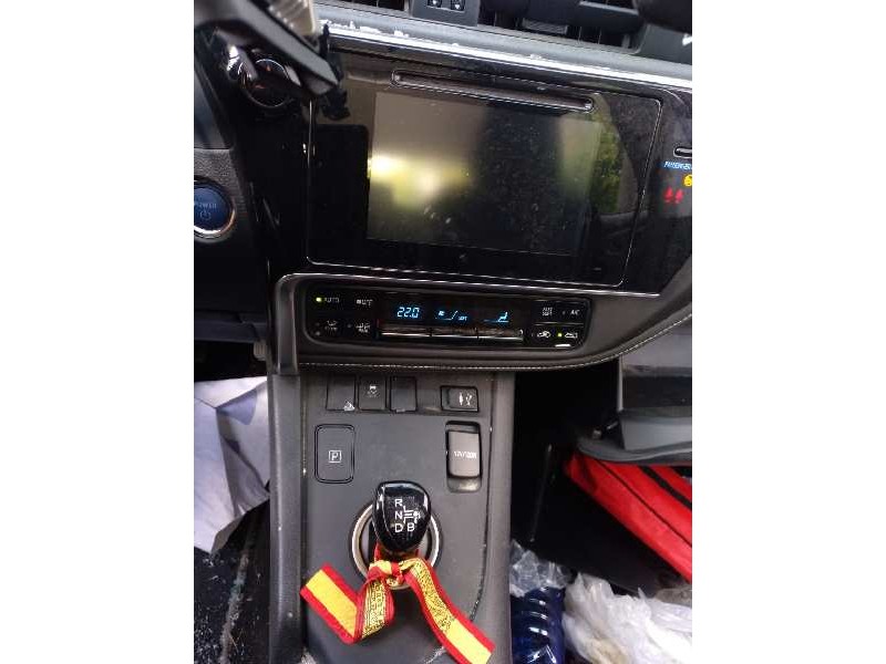 toyota auris del año 2018