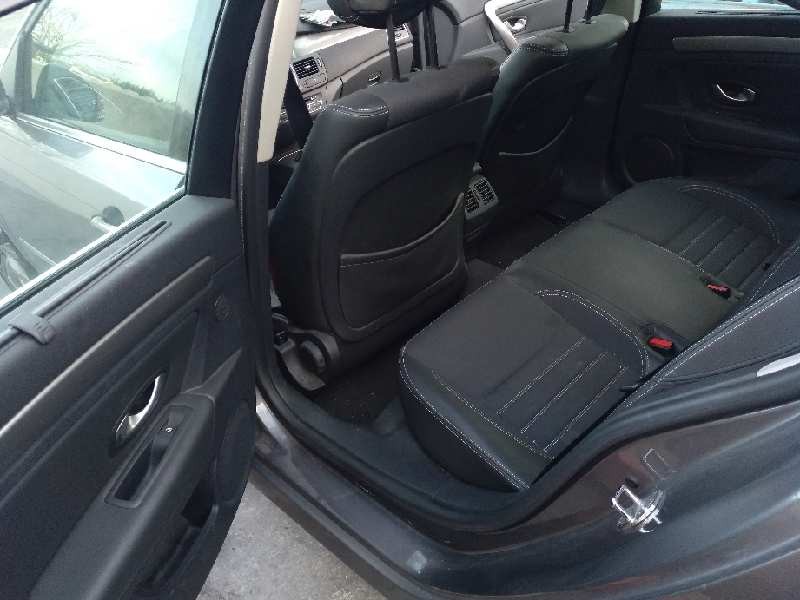 renault laguna iii del año 2011