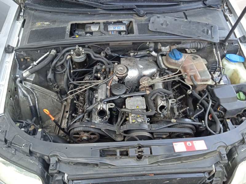 audi a4 berlina (8e) del año 2001