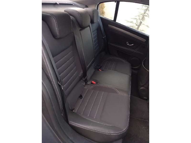 renault laguna iii del año 2011