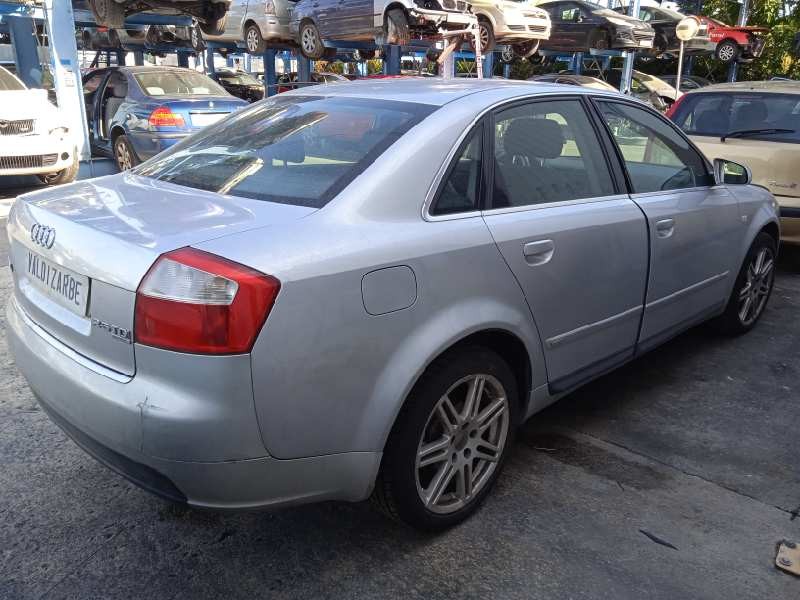 audi a4 berlina (8e) del año 2001