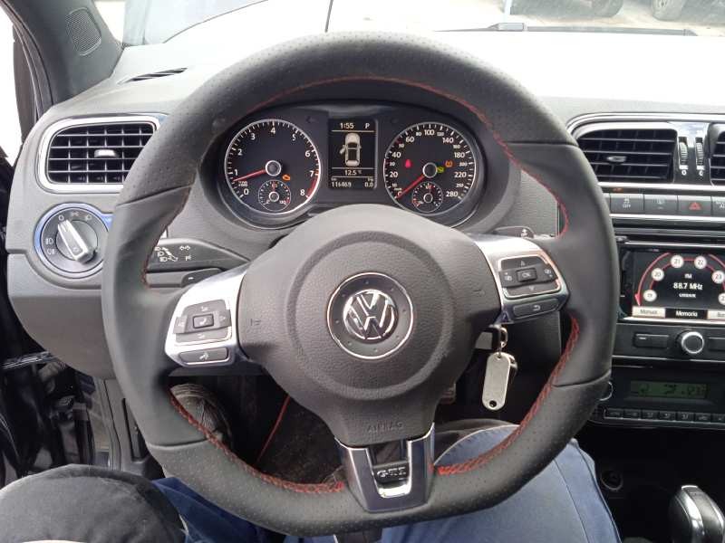 volkswagen polo (6r1) del año 2010