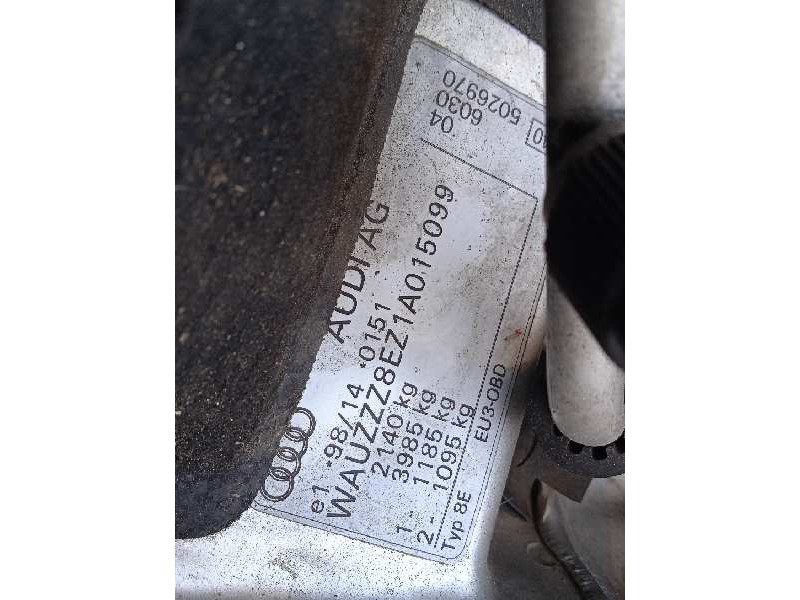 audi a4 berlina (8e) del año 2001