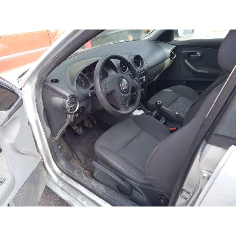 seat ibiza (6l1) del año 2006