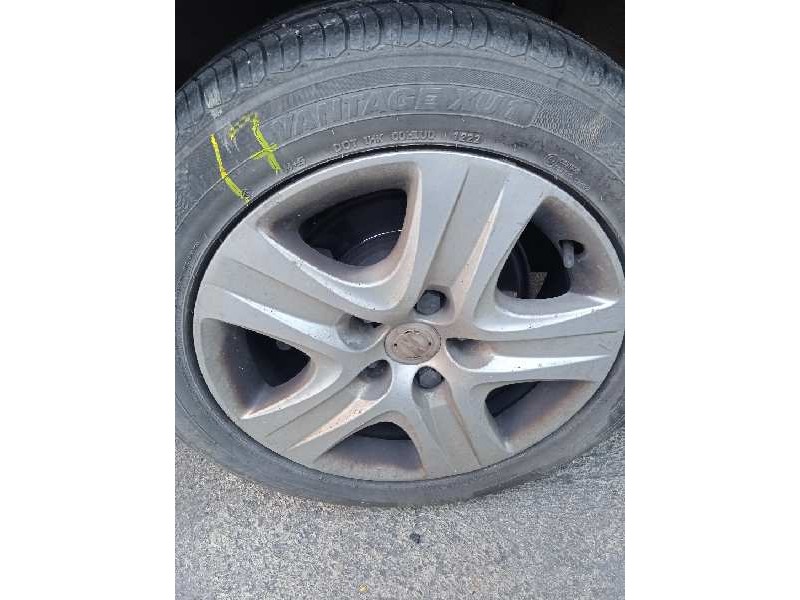 opel insignia berlina del año 2011