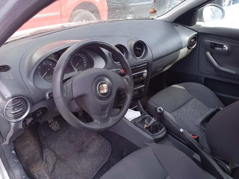 seat ibiza (6l1) del año 2006