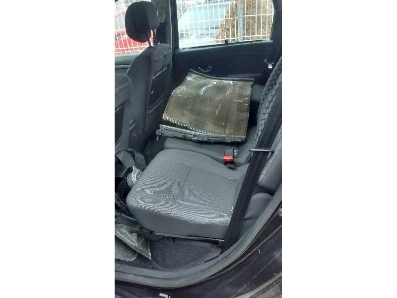 renault scenic iii del año 2011