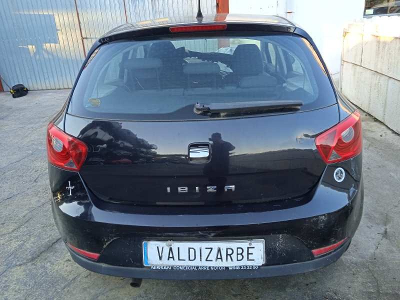 seat ibiza (6j5) del año 2008