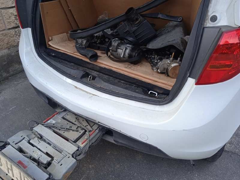 opel meriva b del año 2012