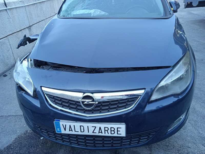 opel astra j lim. del año 2011