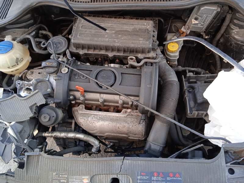 seat ibiza (6j5) del año 2008