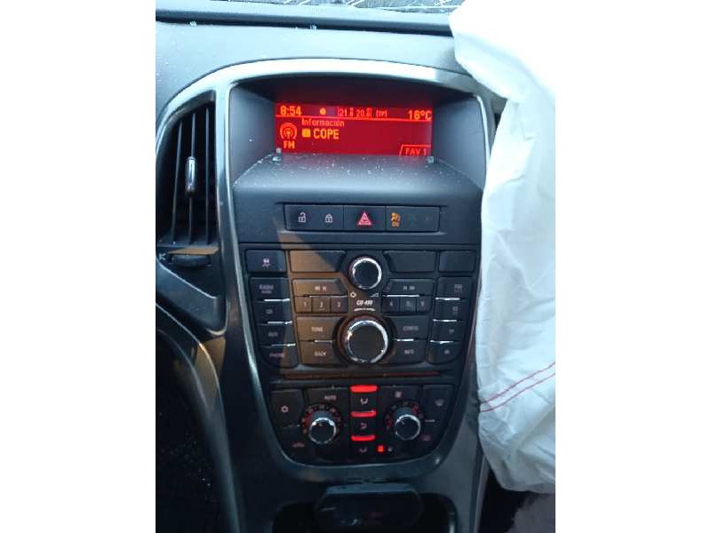 opel astra j lim. del año 2011