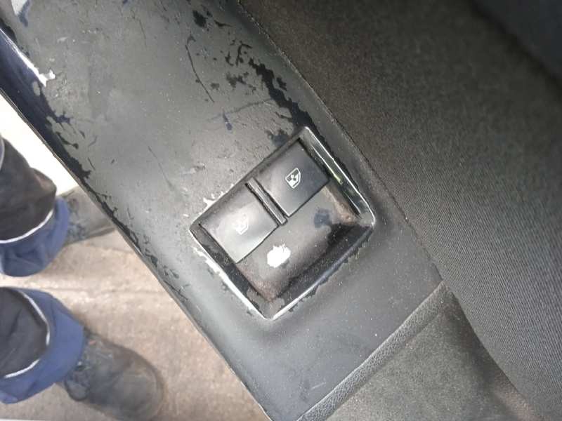 opel meriva b del año 2012