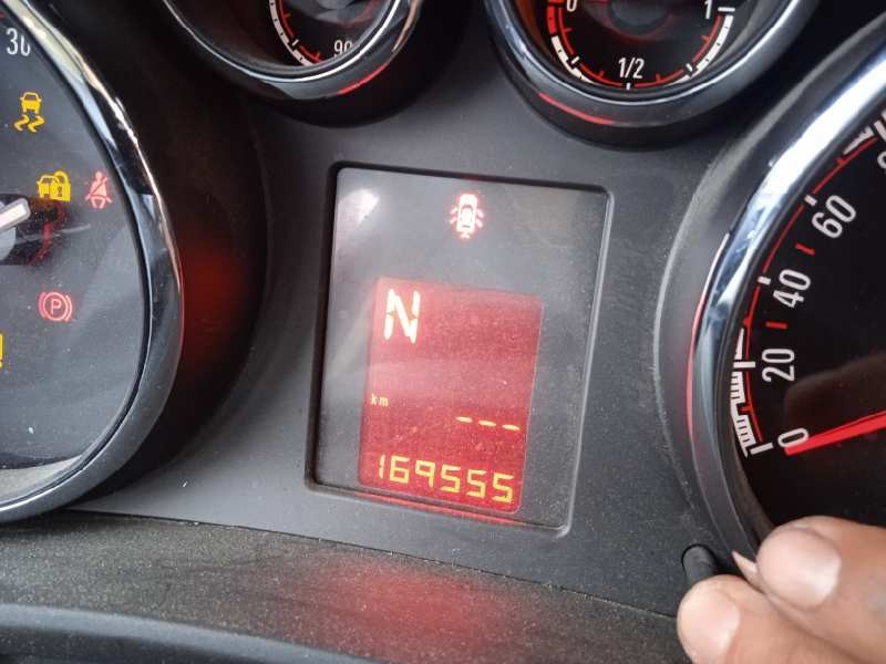 opel meriva b del año 2012