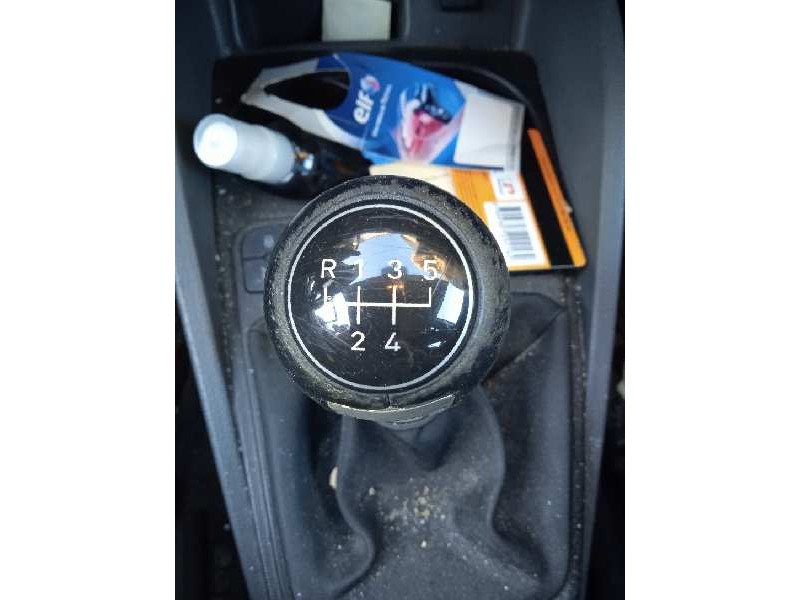 seat ibiza (6j5) del año 2008