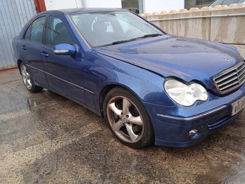 mercedes-benz clase c (w203) berlina del año 2006