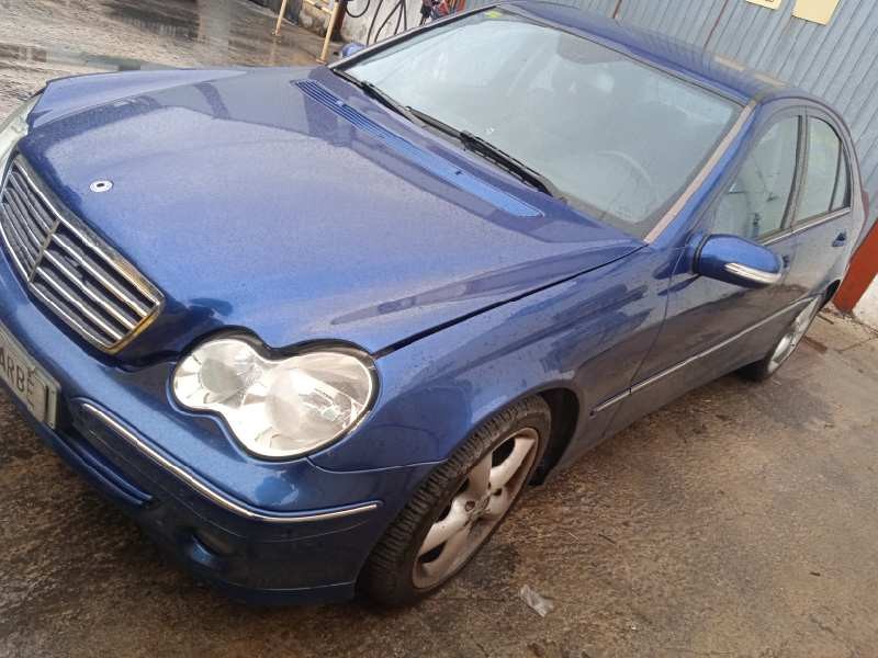 mercedes-benz clase c (w203) berlina del año 2006