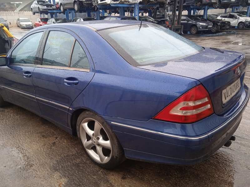 mercedes-benz clase c (w203) berlina del año 2006