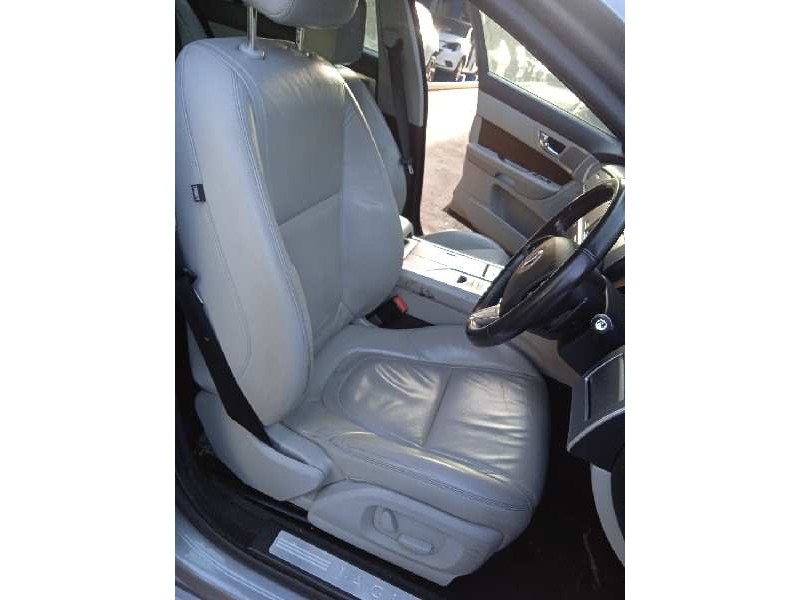 jaguar xf del año 2013