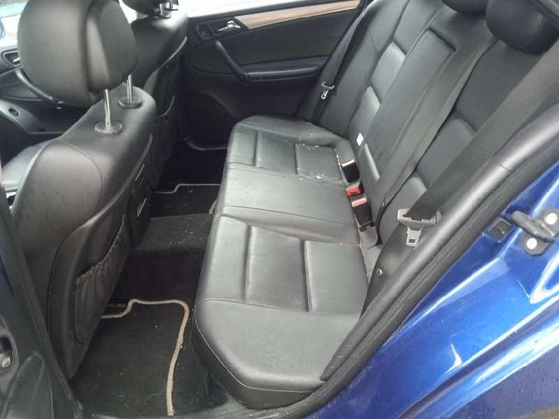 mercedes-benz clase c (w203) berlina del año 2006