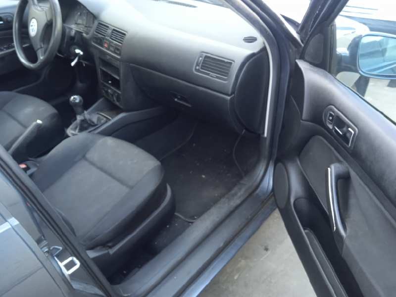 volkswagen bora berlina (1j2) del año 2002