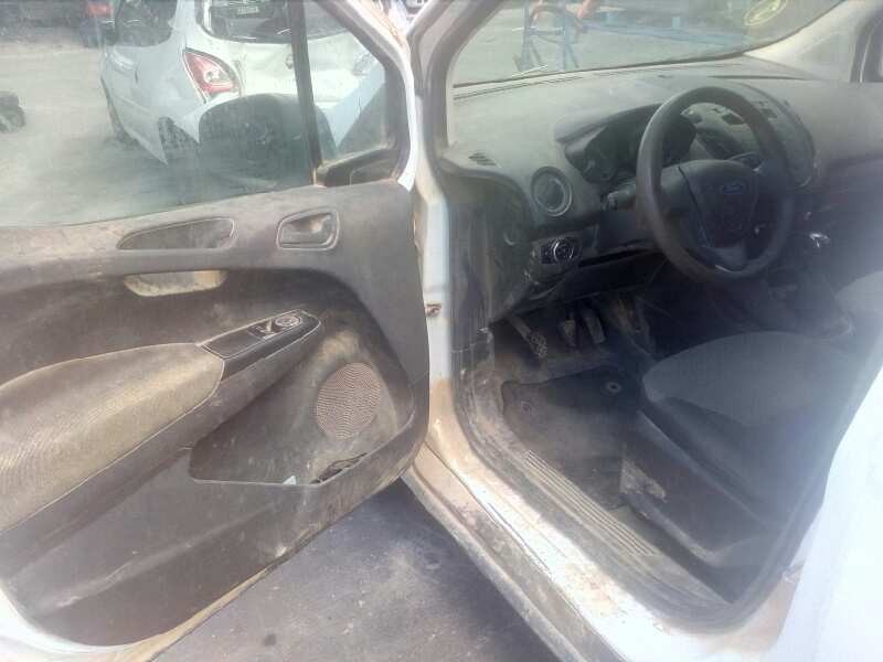 ford transit courier del año 2015