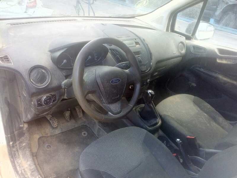 ford transit courier del año 2015