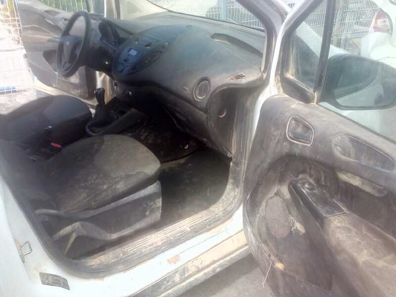 ford transit courier del año 2015