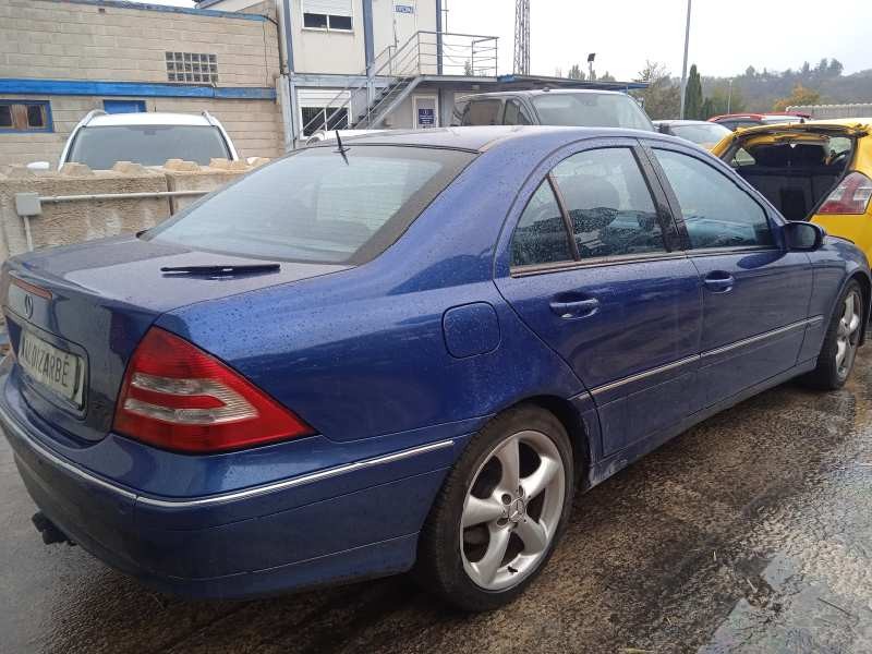 mercedes-benz clase c (w203) berlina del año 2006