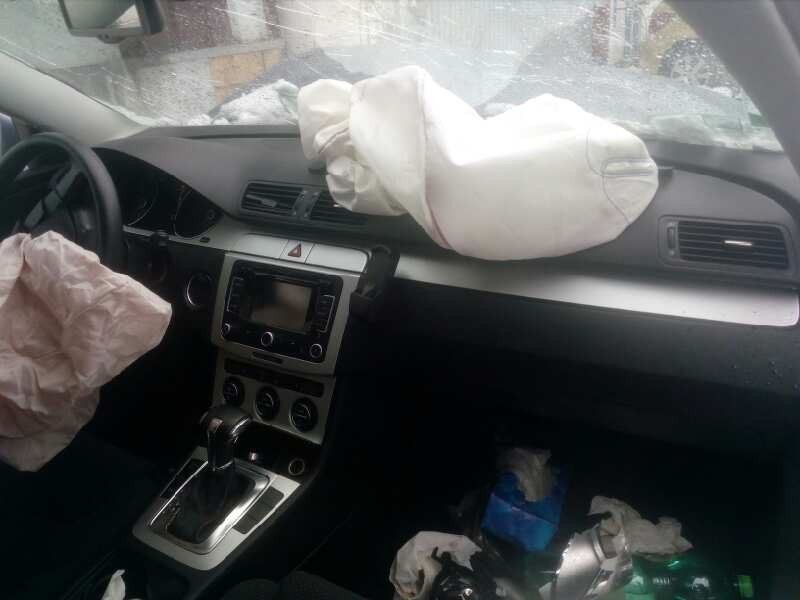 volkswagen passat berlina (3c2) del año 2009