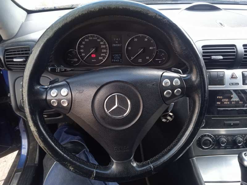 mercedes-benz clase c (w203) berlina del año 2006