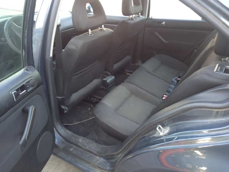 volkswagen bora berlina (1j2) del año 2002