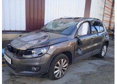 VOLKSWAGEN TIGUAN (5N2)