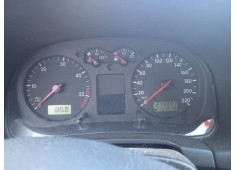 volkswagen golf iv berlina (1j1) del año 2000 2