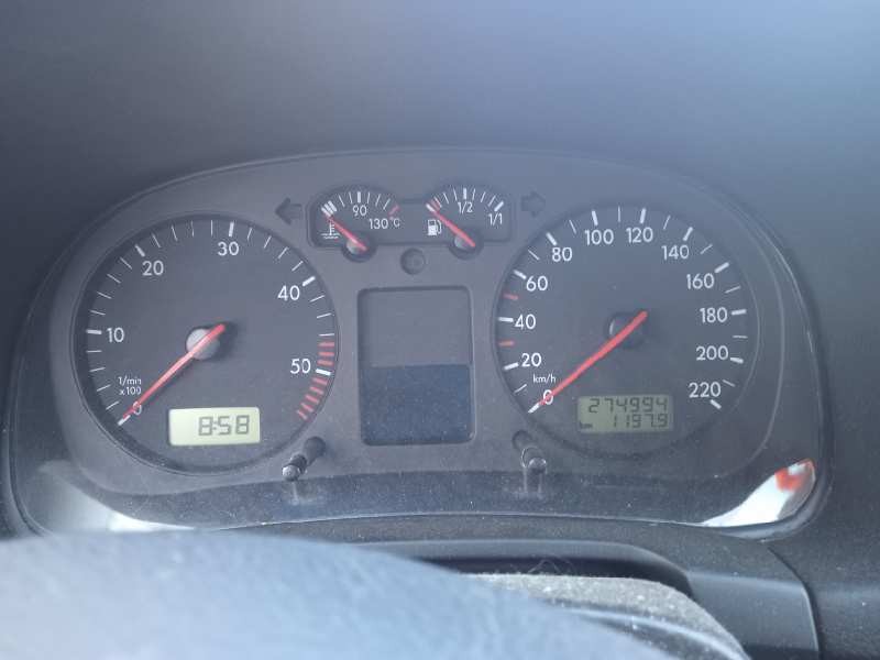 volkswagen golf iv berlina (1j1) del año 2000