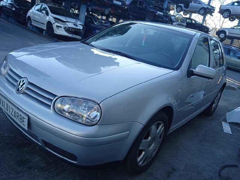 volkswagen golf iv berlina (1j1) del año 2000