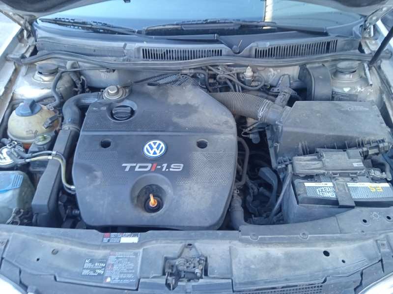 volkswagen golf iv berlina (1j1) del año 2000