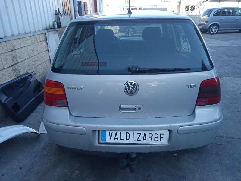 volkswagen golf iv berlina (1j1) del año 2000