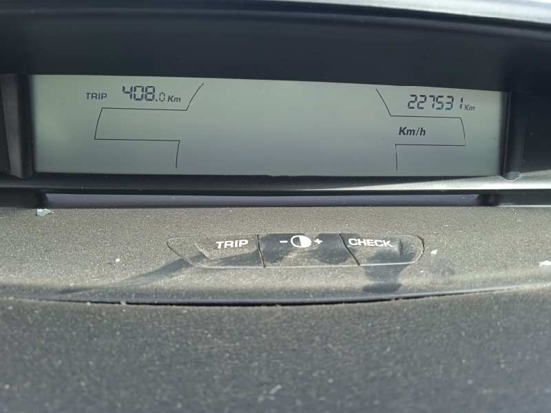 citroën c4 berlina del año 2004