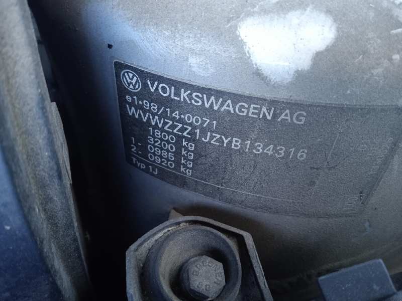 volkswagen golf iv berlina (1j1) del año 2000