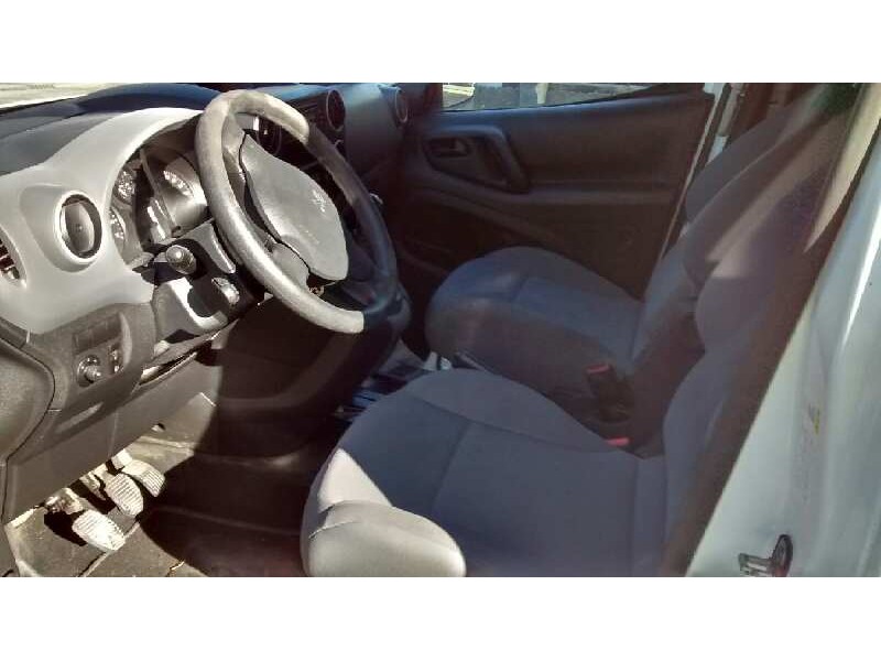 peugeot partner kombi del año 2013