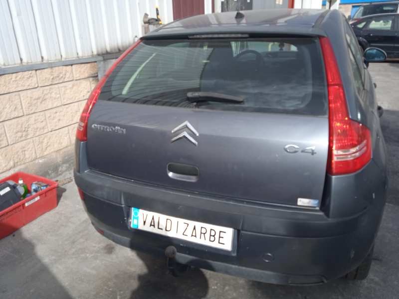citroën c4 berlina del año 2004